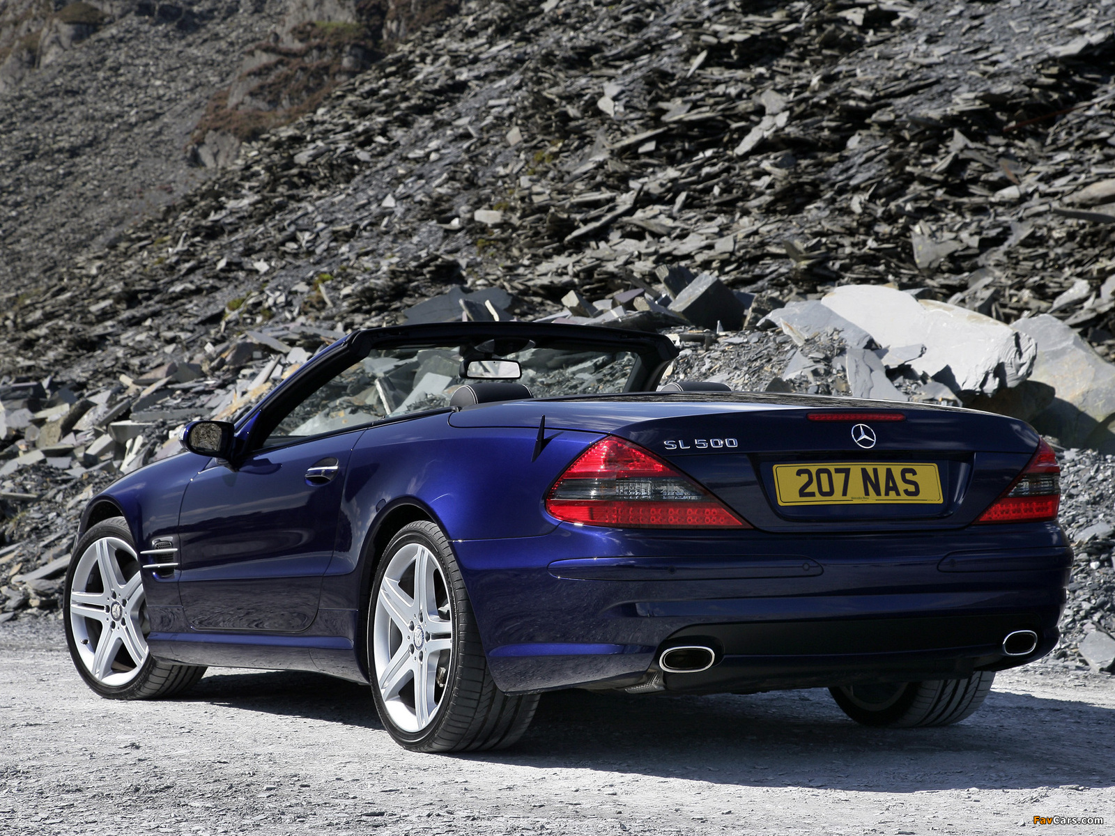 Mercedes-Benz SL 500 Sports Package UK-spec (R230) 2005–08 wallpapers (1600 x 1200)