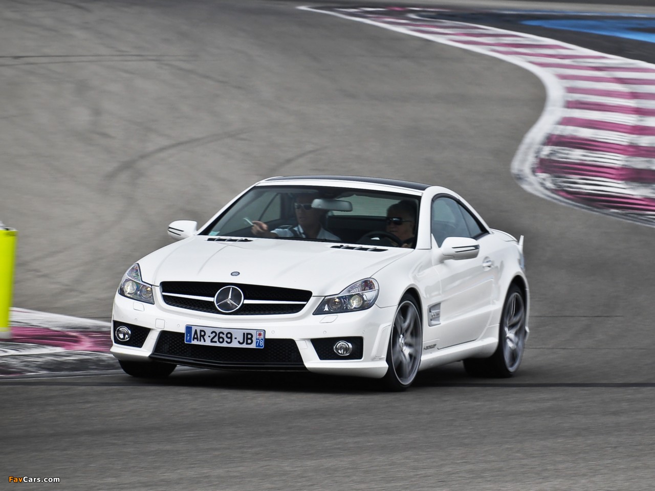 Mercedes-Benz SL 63 AMG (R230) 2008–11 images (1280 x 960)