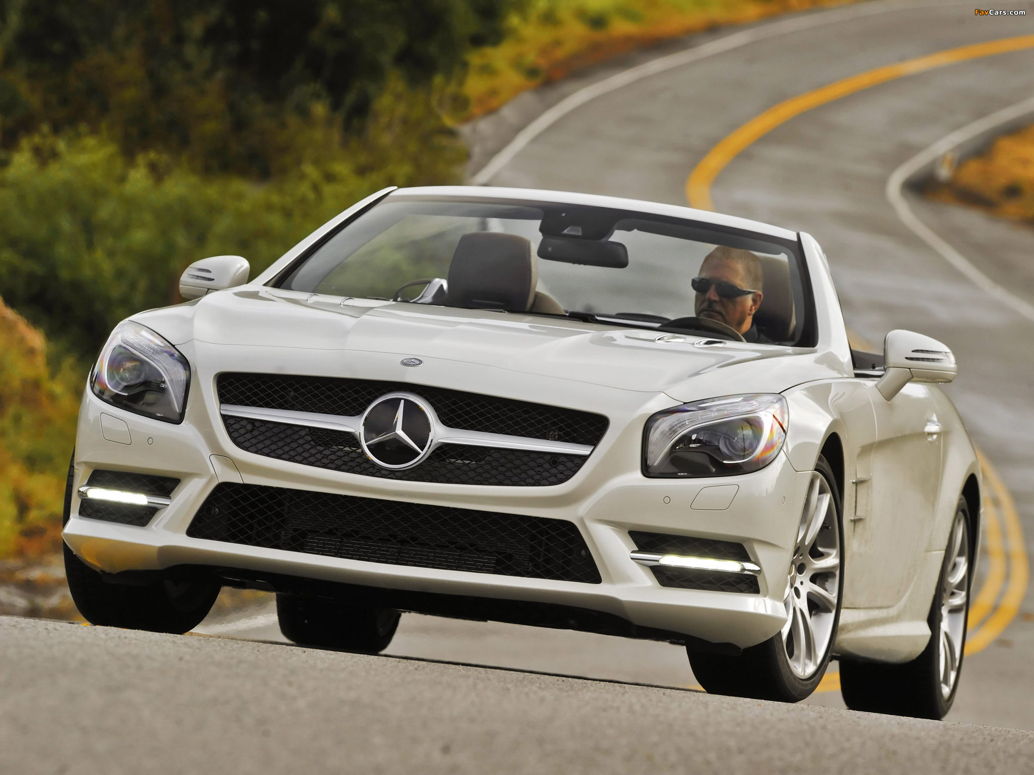 Mercedes-Benz SL 550 AMG Sports Package (R231) 2012 images (2048 x 1536)