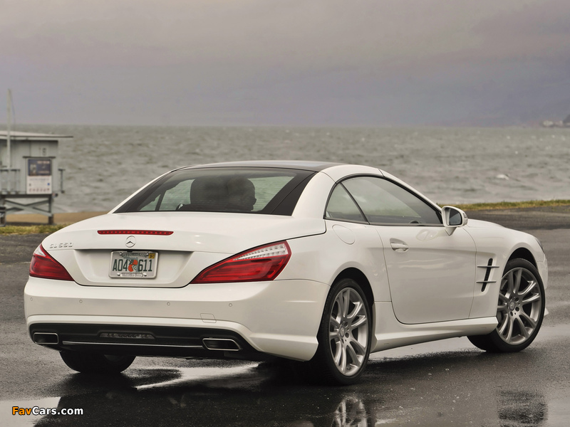 Mercedes-Benz SL 550 AMG Sports Package (R231) 2012 images (800 x 600)