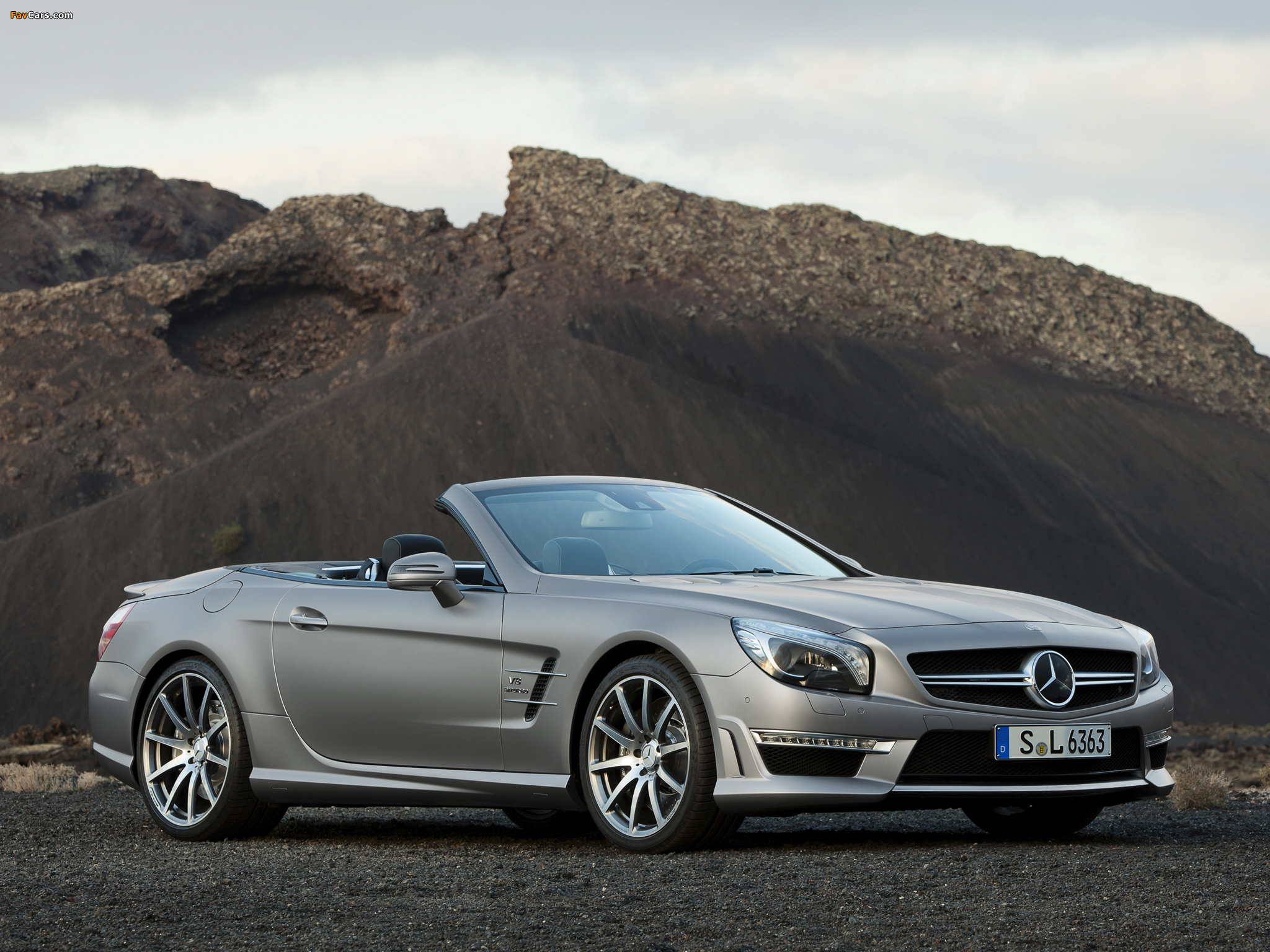 Mercedes-Benz SL 63 AMG (R231) 2012 photos (2048 x 1536)