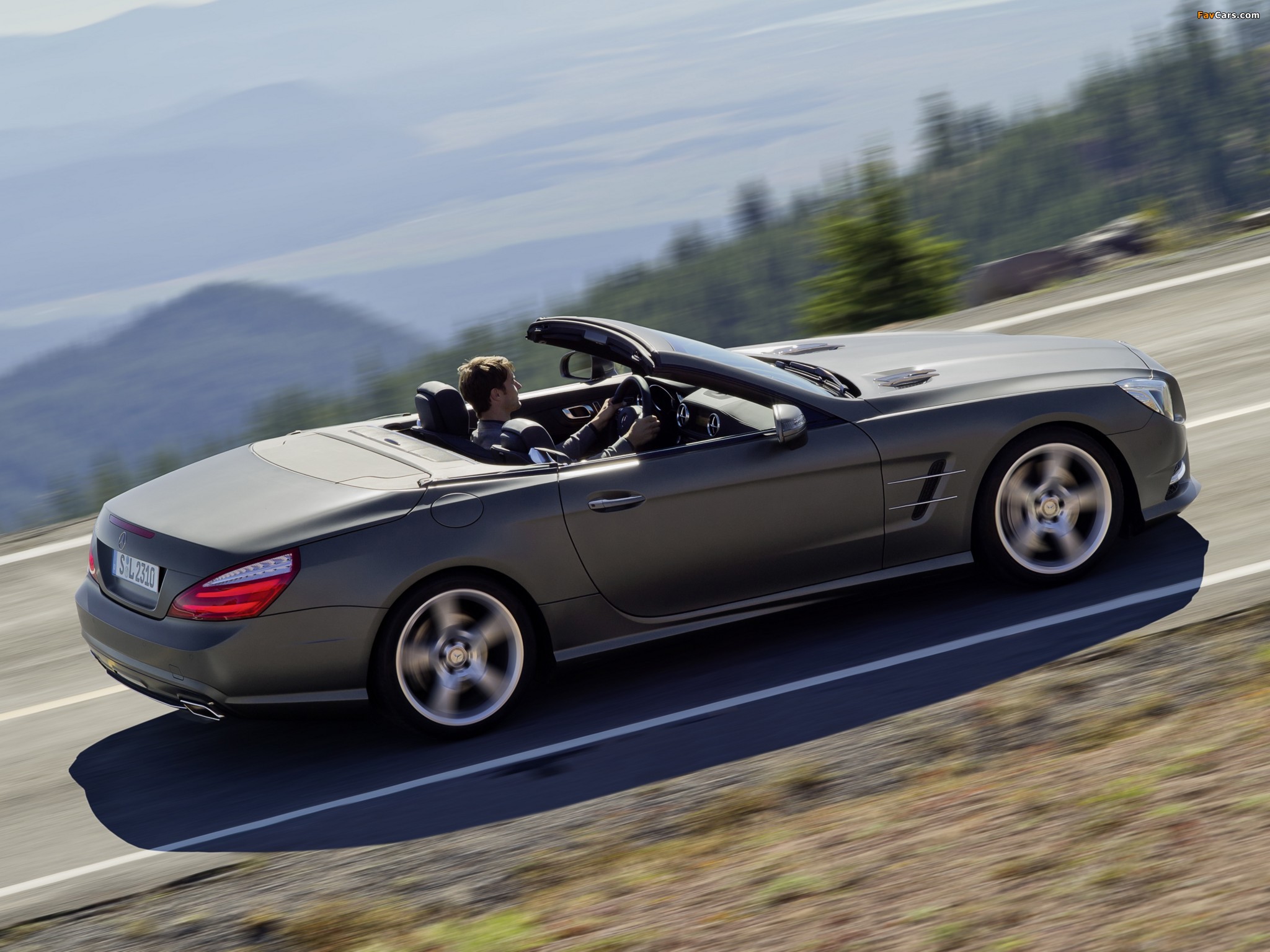 Mercedes-Benz SL 500 AMG Sports Package (R231) 2012 wallpapers (2048 x 1536)