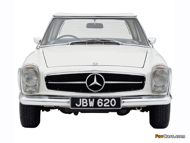 Photos of Mercedes-Benz 230 SL UK-spec (W113) 1963–67 (640 x 480)