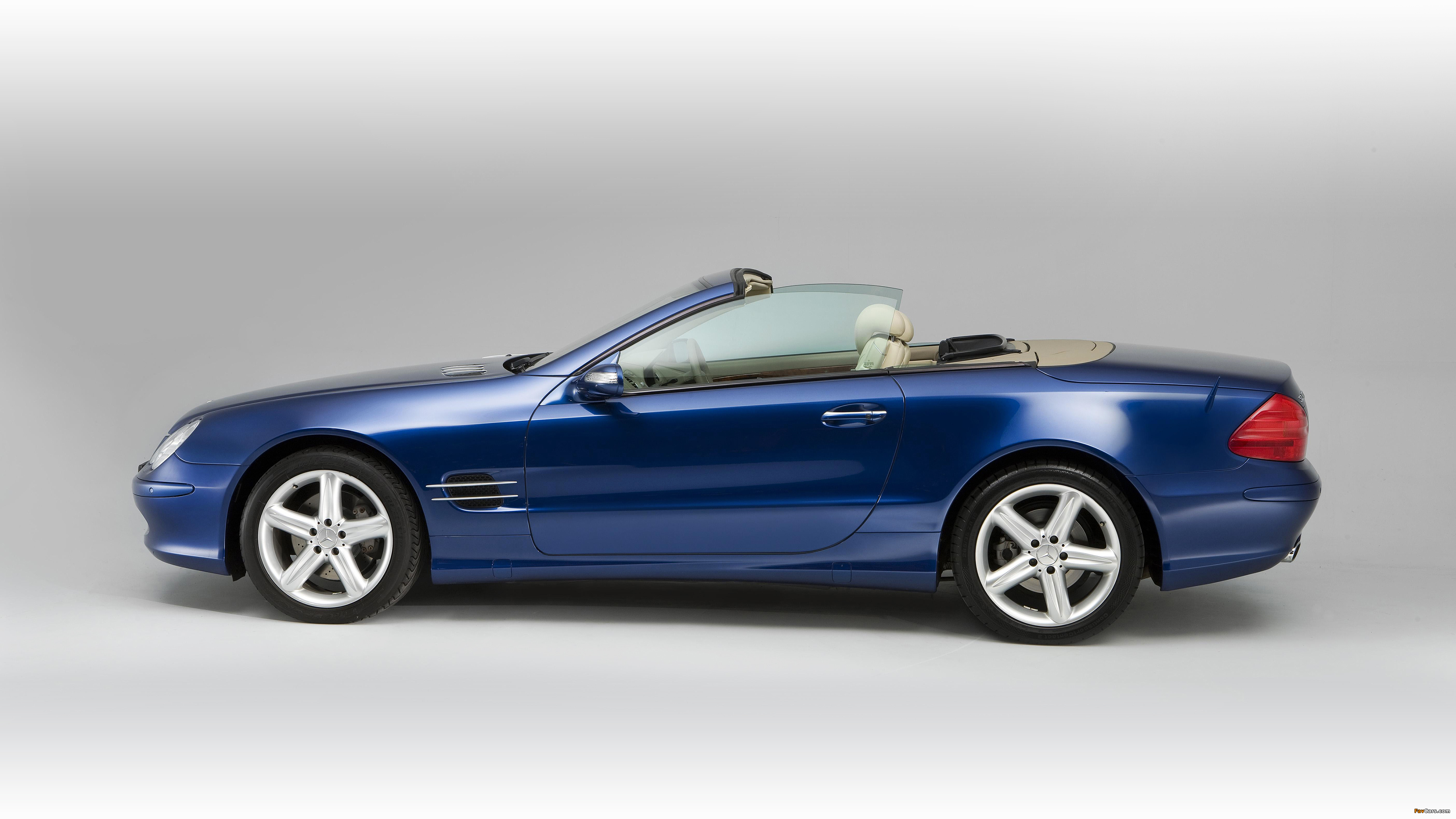 Photos of Mercedes-Benz SL 500 UK-spec (R230) 2001–05 (4096 x 2304)