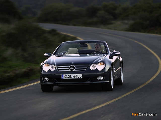 Photos of Mercedes-Benz SL 600 (R230) 2005–08 (640 x 480)