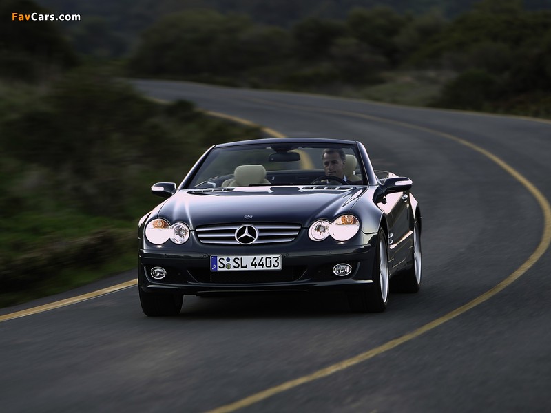 Photos of Mercedes-Benz SL 600 (R230) 2005–08 (800 x 600)