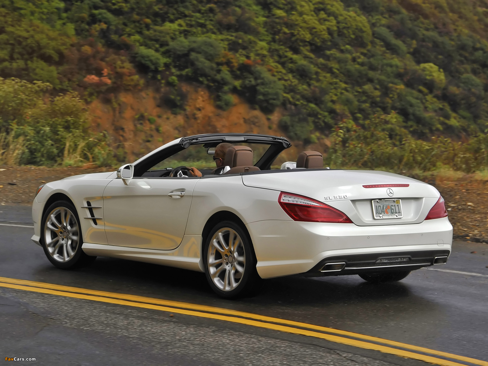 Photos of Mercedes-Benz SL 550 AMG Sports Package (R231) 2012 (1600 x 1200)