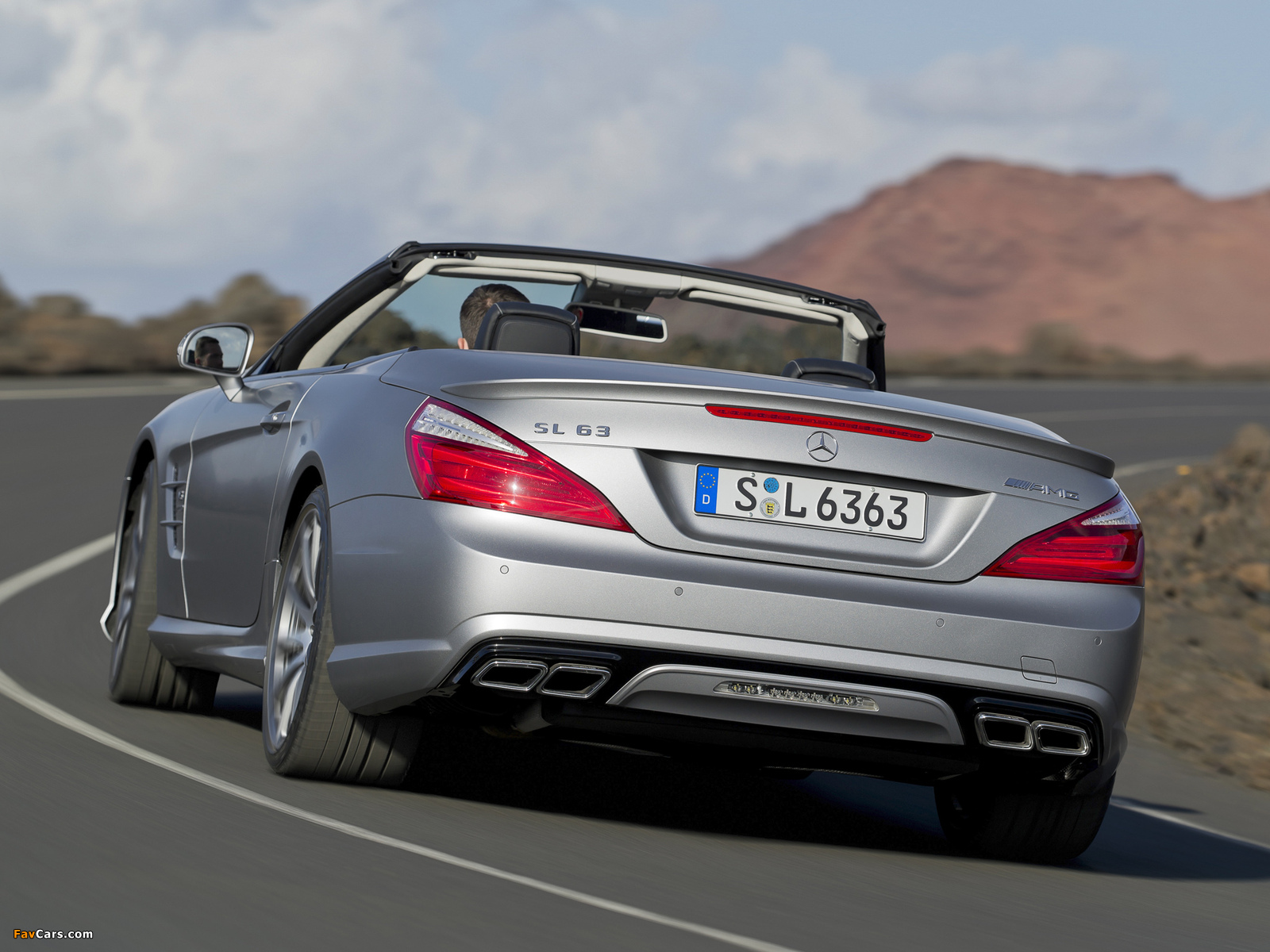 Photos of Mercedes-Benz SL 63 AMG (R231) 2012 (1600 x 1200)