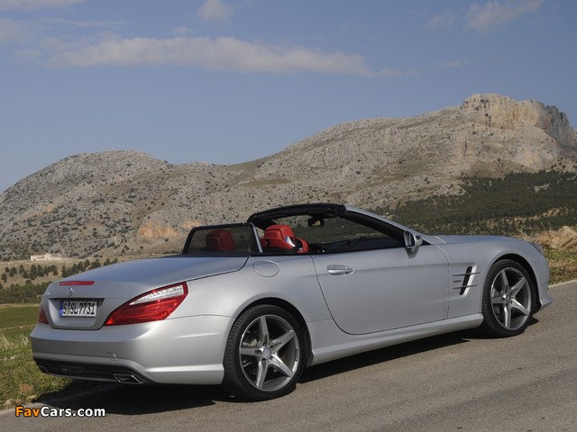 Photos of Mercedes-Benz SL 500 AMG Sports Package Edition 1 (R231) 2012 (640 x 480)