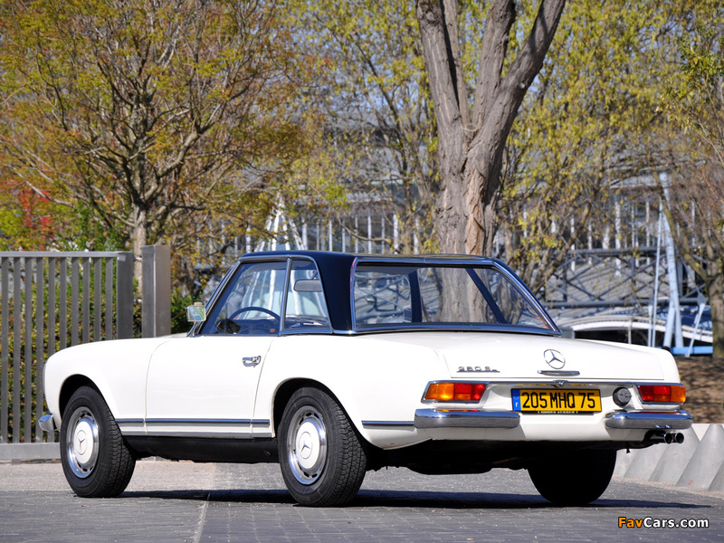 Pictures of Mercedes-Benz 280 SL (W113) 1967–71 (800 x 600)