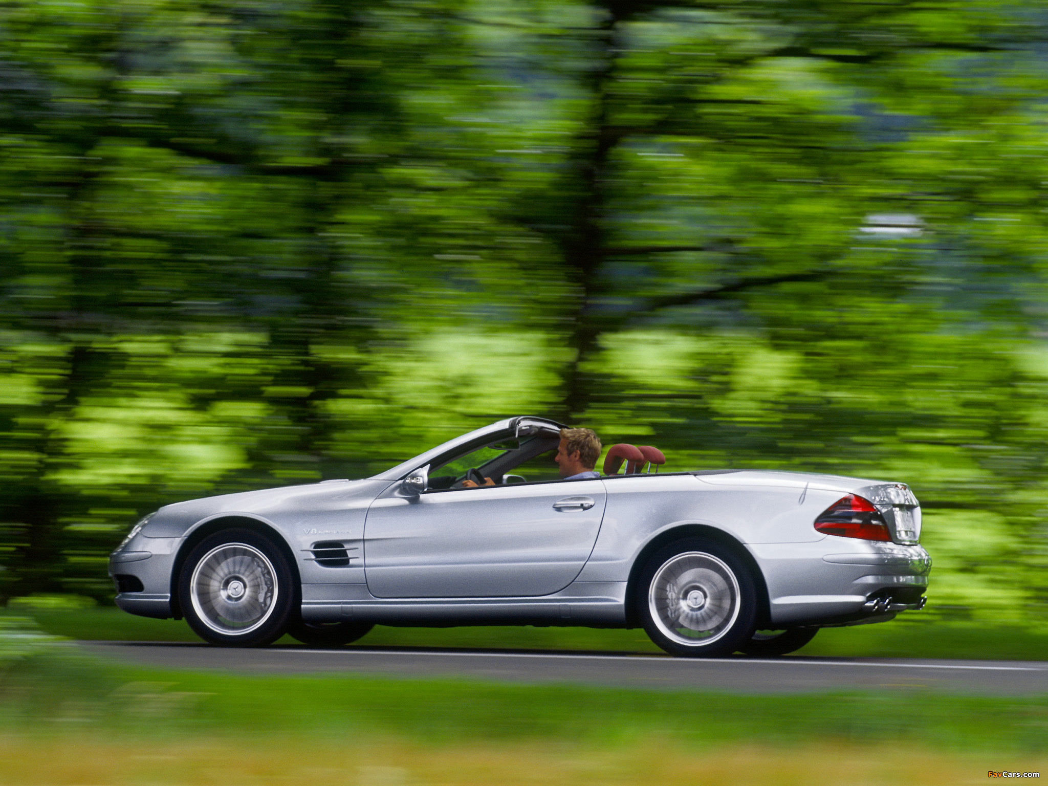 Pictures of Mercedes-Benz SL 55 AMG (R230) 2001–08 (2048 x 1536)