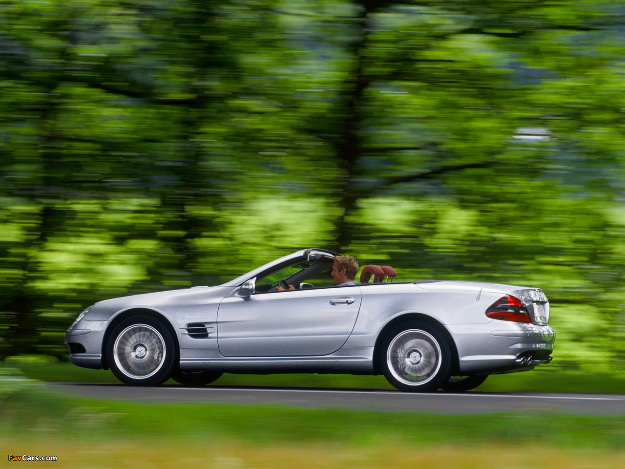 Pictures of Mercedes-Benz SL 55 AMG (R230) 2001–08 (1280 x 960)