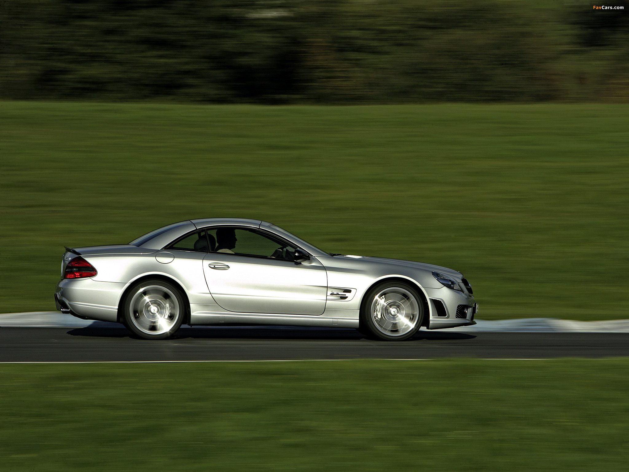Pictures of Mercedes-Benz SL 63 AMG (R230) 2008–11 (2048 x 1536)