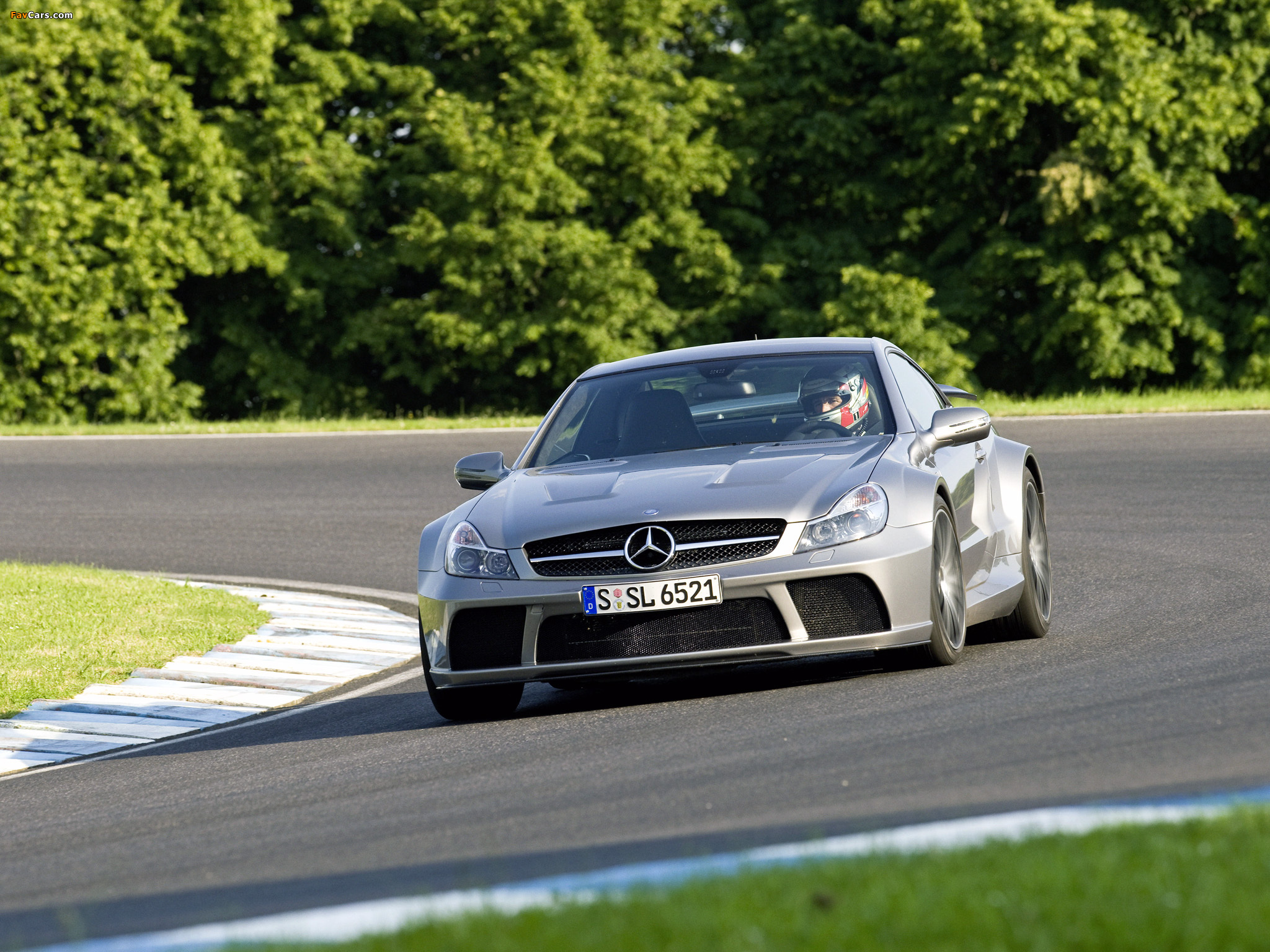 Pictures of Mercedes-Benz SL 65 AMG Black Series (R230) 2008 (2048 x 1536)