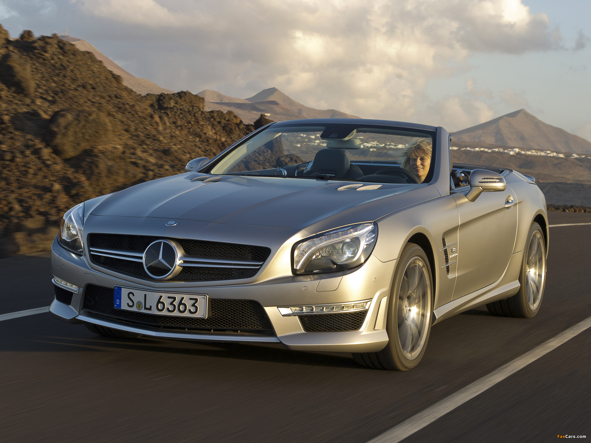 Pictures of Mercedes-Benz SL 63 AMG (R231) 2012 (2048 x 1536)