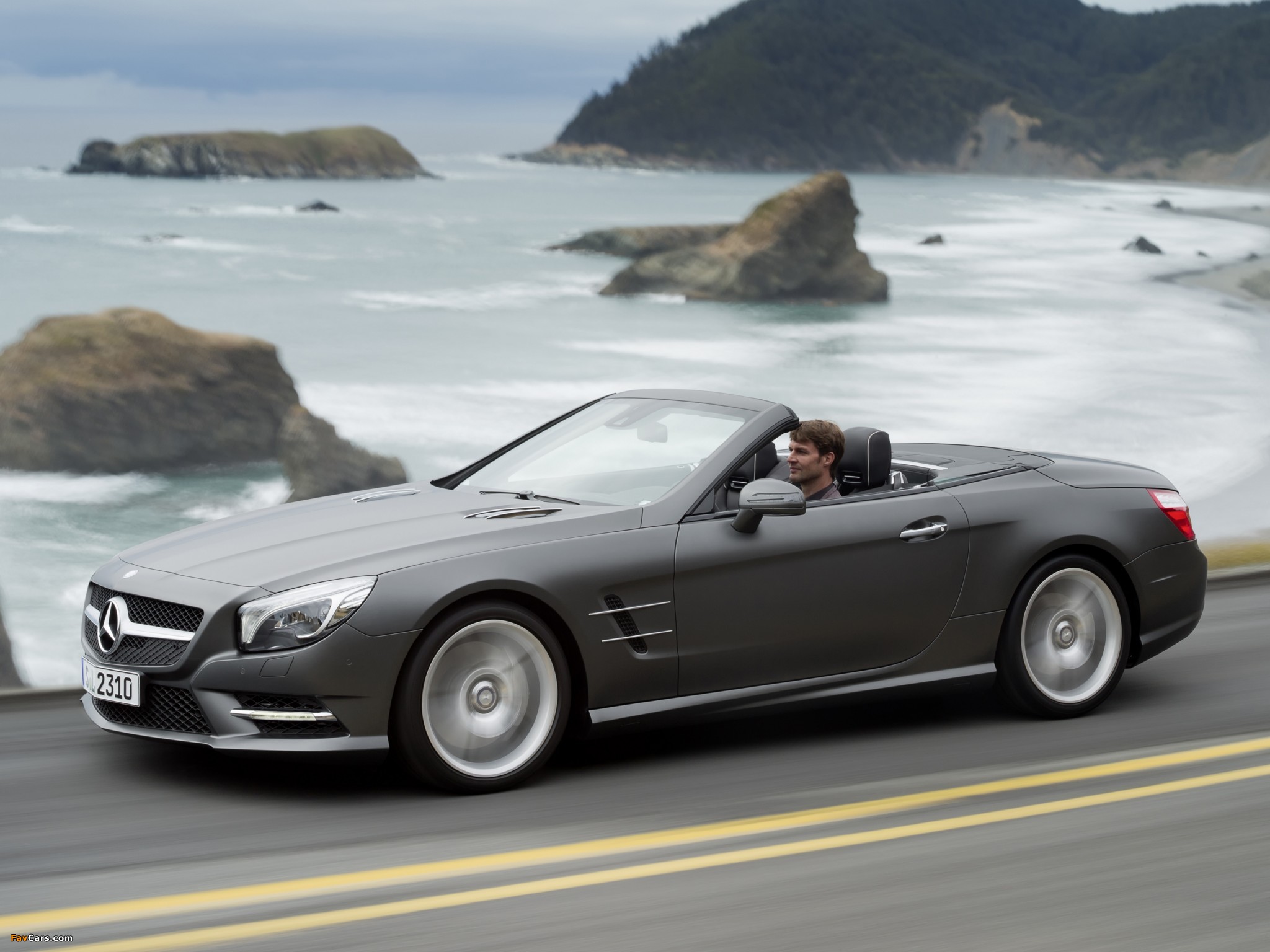 Pictures of Mercedes-Benz SL 500 AMG Sports Package (R231) 2012 (2048 x 1536)