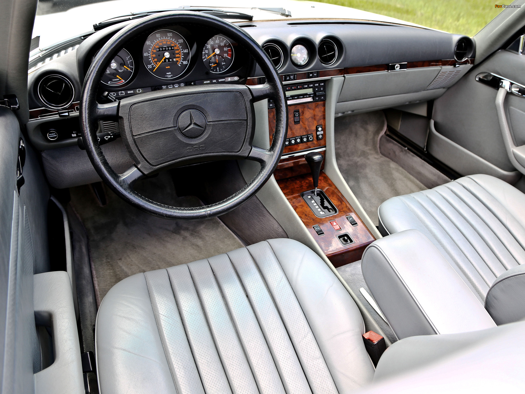 Mercedes-Benz 560 SL US-spec (R107) 1985–89 wallpapers (2048 x 1536)