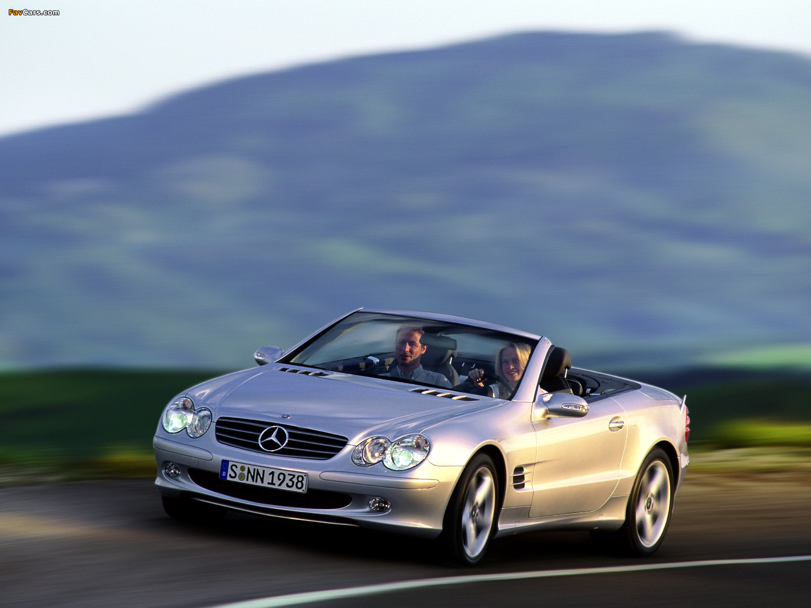 Mercedes-Benz SL 500 (R230) 2001–05 wallpapers (1600 x 1200)