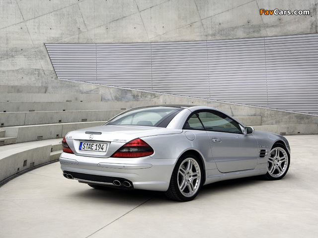 Mercedes-Benz SL 55 AMG Performance Package (R230) 2002–08 wallpapers (640 x 480)