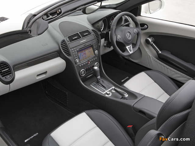 Images of Mercedes-Benz SLK 55 AMG AU-spec (R171) 2008–11 (640 x 480)