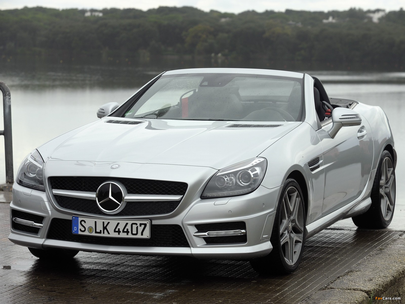 Images of Mercedes-Benz SLK 250 CDI AMG Sports Package (R172) 2011 (1600 x 1200)