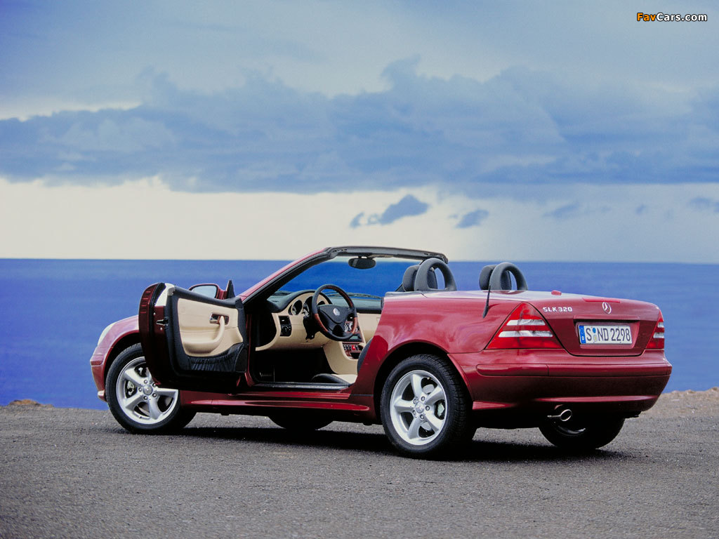 Mercedes-Benz SLK 320 (R170) 2000–04 images (1024 x 768)