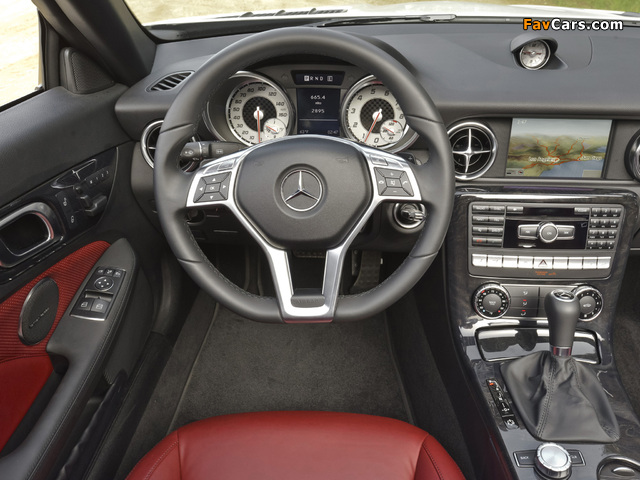 Mercedes-Benz SLK 250 AMG Sports Package US-spec (R172) 2011 images (640 x 480)