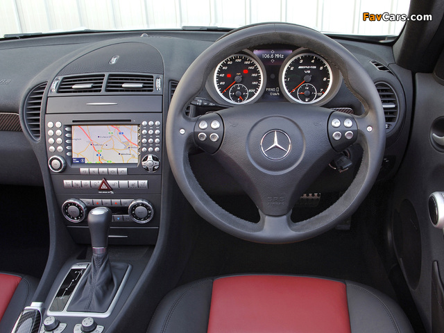 Photos of Mercedes-Benz SLK 55 AMG UK-spec (R171) 2004–08 (640 x 480)