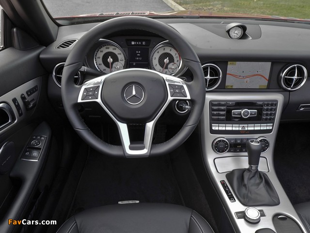 Photos of Mercedes-Benz SLK 350 AMG Sports Package US-spec (R172) 2011 (640 x 480)