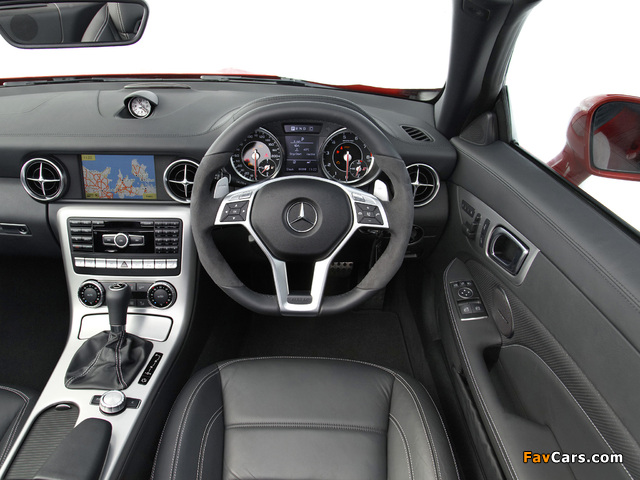 Photos of Mercedes-Benz SLK 55 AMG UK-spec (R172) 2012 (640 x 480)