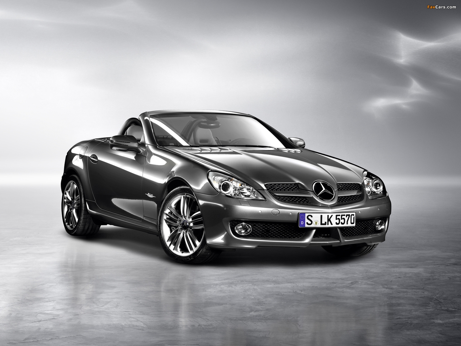 Pictures of Mercedes-Benz SLK Grand Edition (R171) 2010 (1600 x 1200)