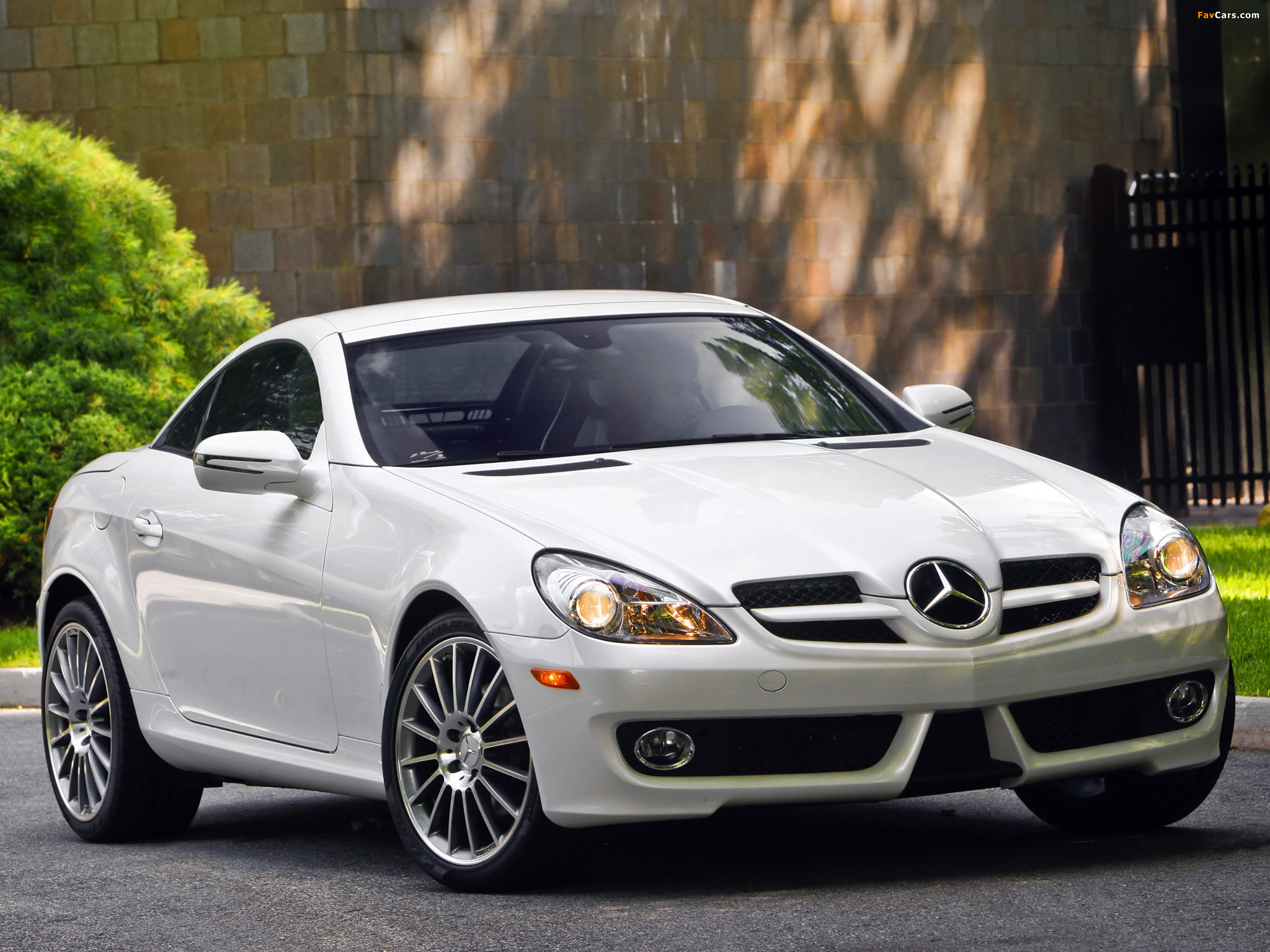 Mercedes-Benz SLK 300 Diamond White Edition US-spec (R171) 2009 wallpapers (2048 x 1536)