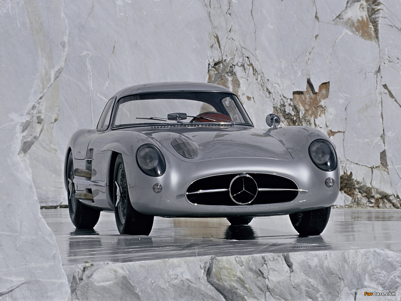 Images of Mercedes-Benz 300SLR Uhlenhaut Coupe (W196S) 1955 (1280 x 960)