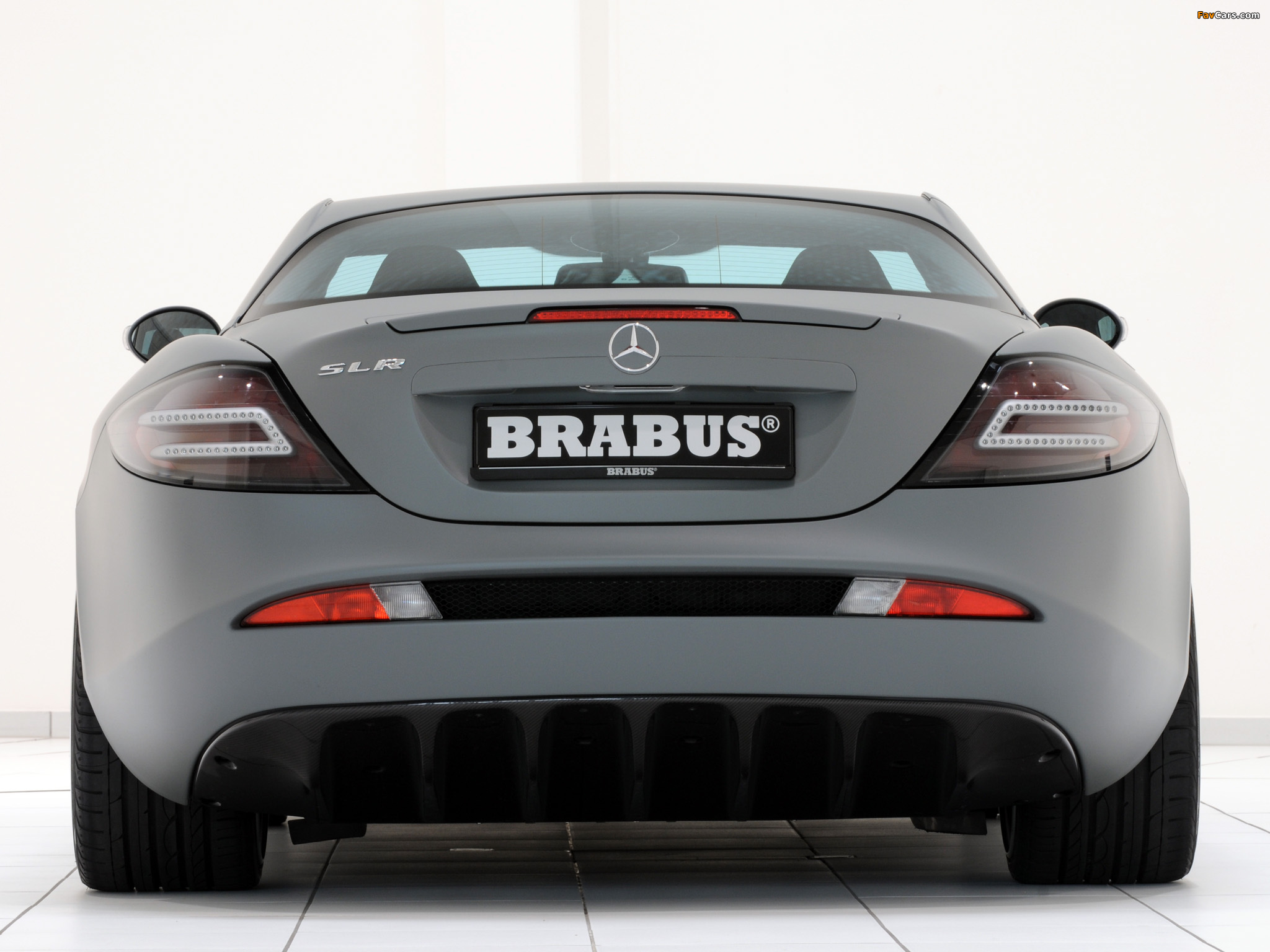 Images of Brabus Mercedes-Benz SLR McLaren (C199) 2004–07 (2048 x 1536)