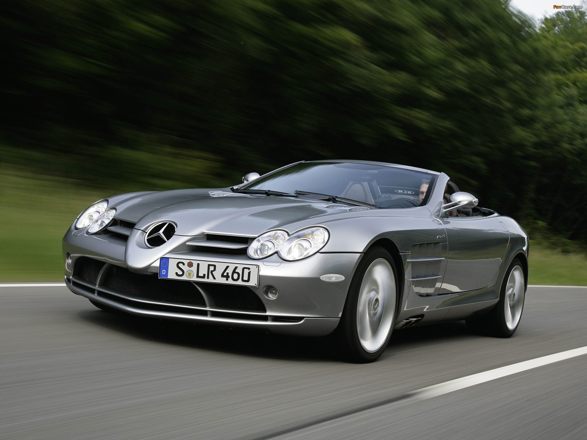 Images of Mercedes-Benz SLR McLaren Roadster (R199) 2007–09 (2048 x 1536)