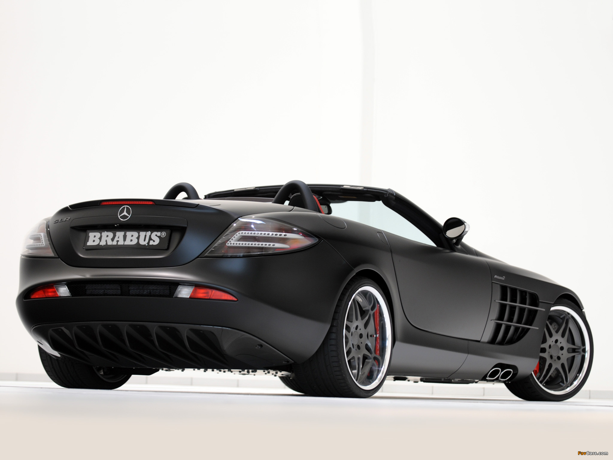 Images of Brabus Mercedes-Benz SLR McLaren Roadster (R199) 2008 (2048 x 1536)