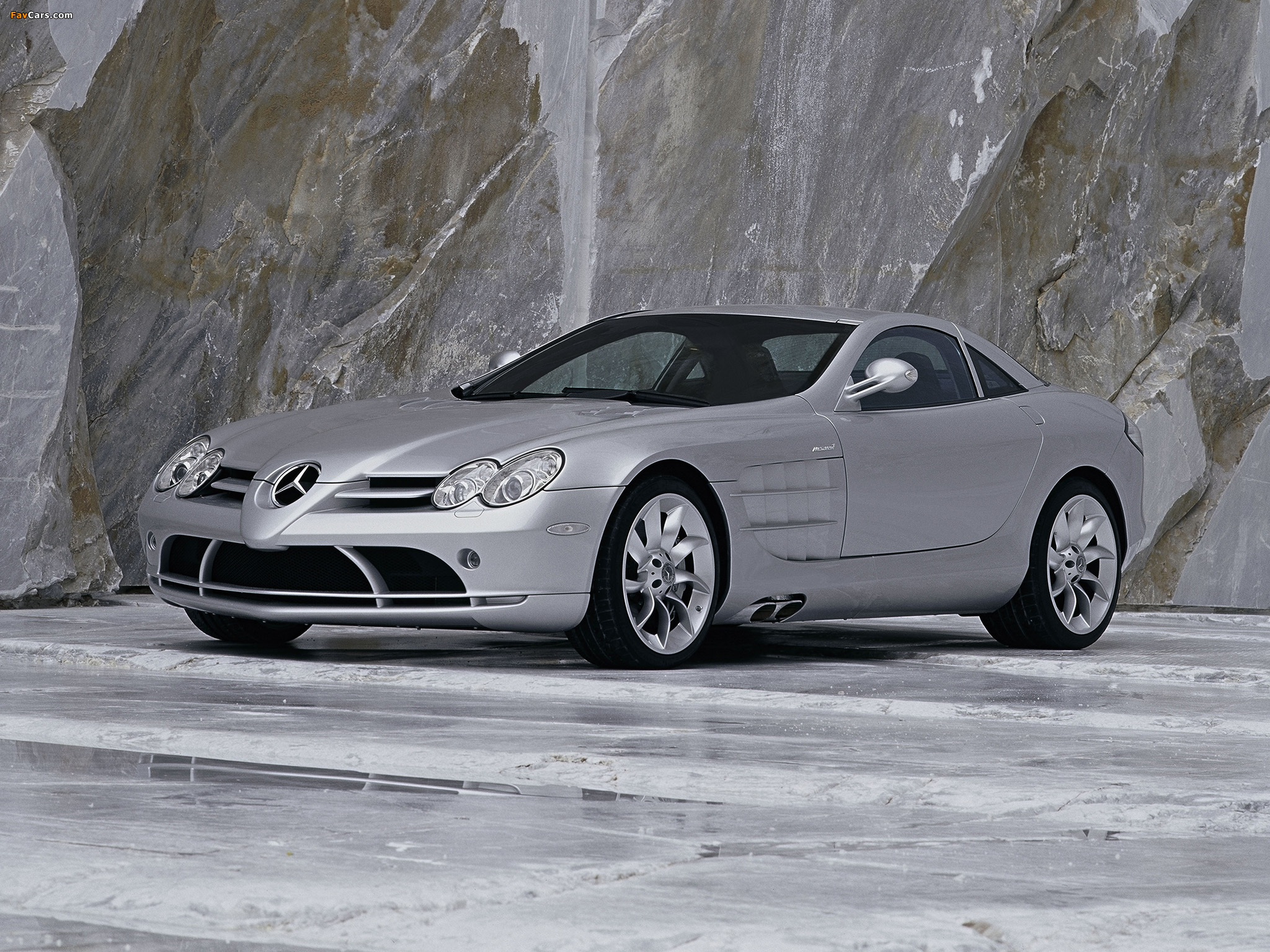 Mercedes-Benz SLR McLaren (C199) 2003–07 photos (2048 x 1536)