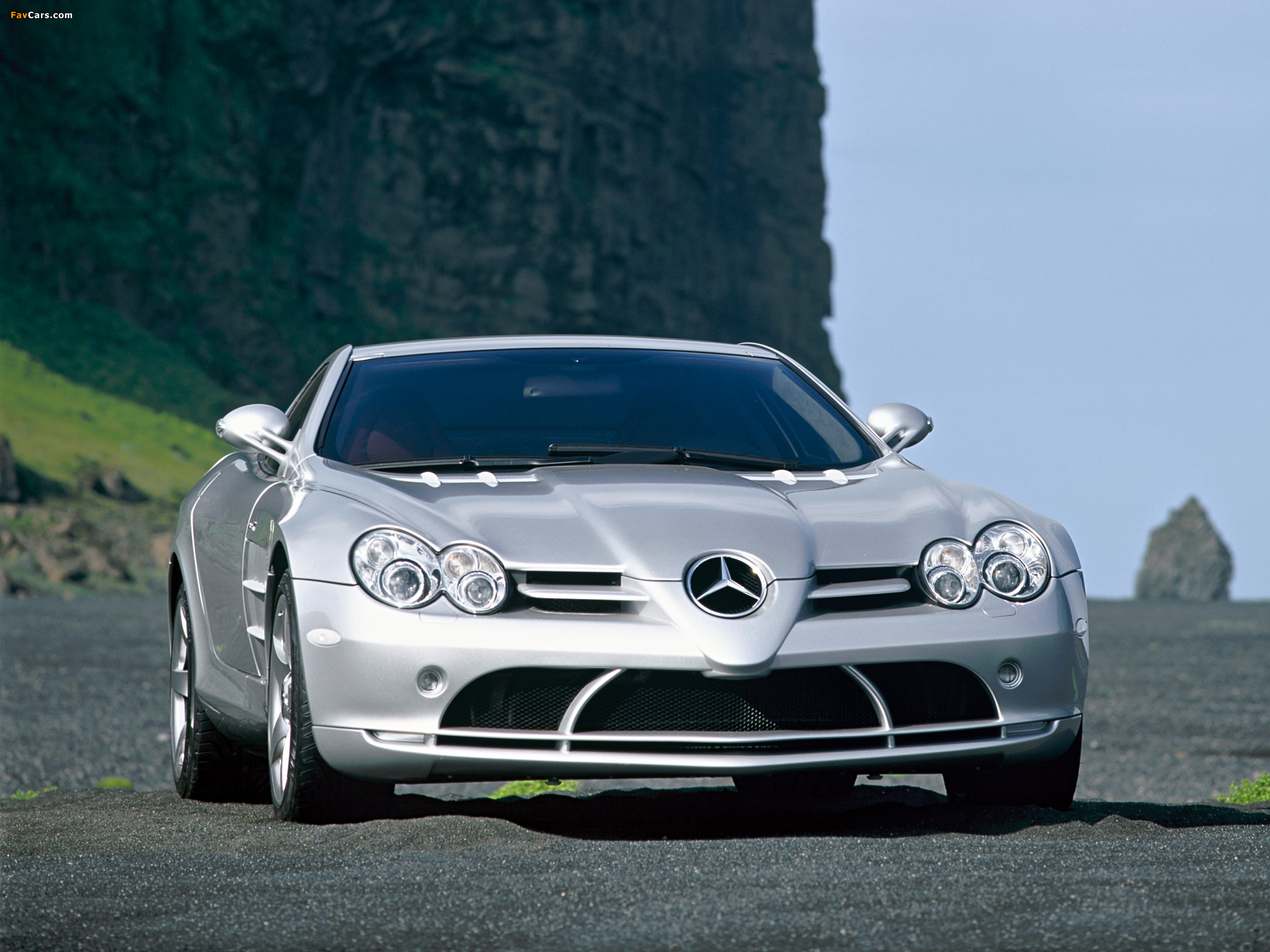 Mercedes-Benz SLR McLaren (C199) 2003–07 pictures (2048 x 1536)