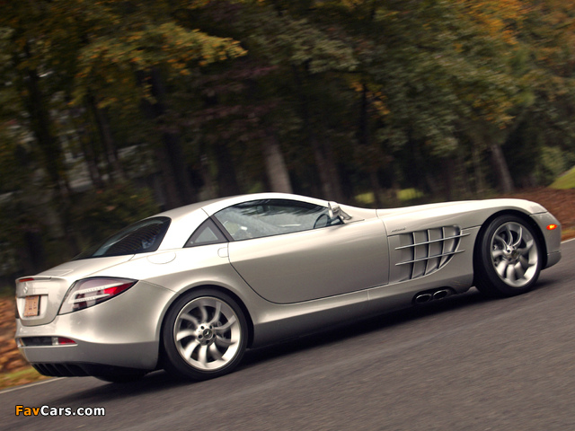 Mercedes-Benz SLR McLaren US-spec (C199) 2004–07 wallpapers (640 x 480)