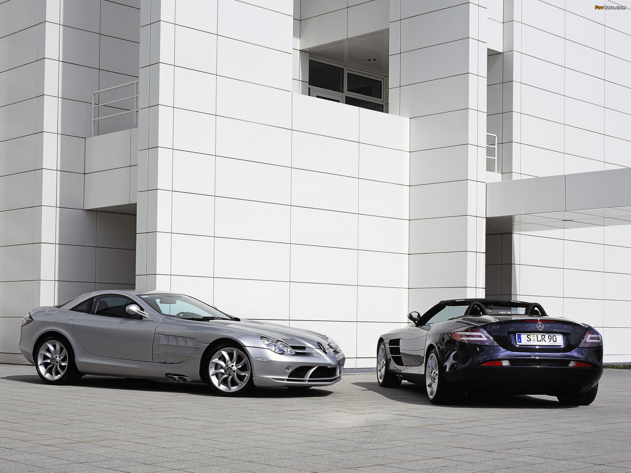 Mercedes-Benz SLR pictures (2048 x 1536)