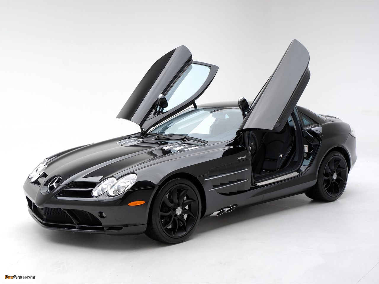 Photos of Mercedes-Benz SLR McLaren US-spec (C199) 2004–07 (1280 x 960)