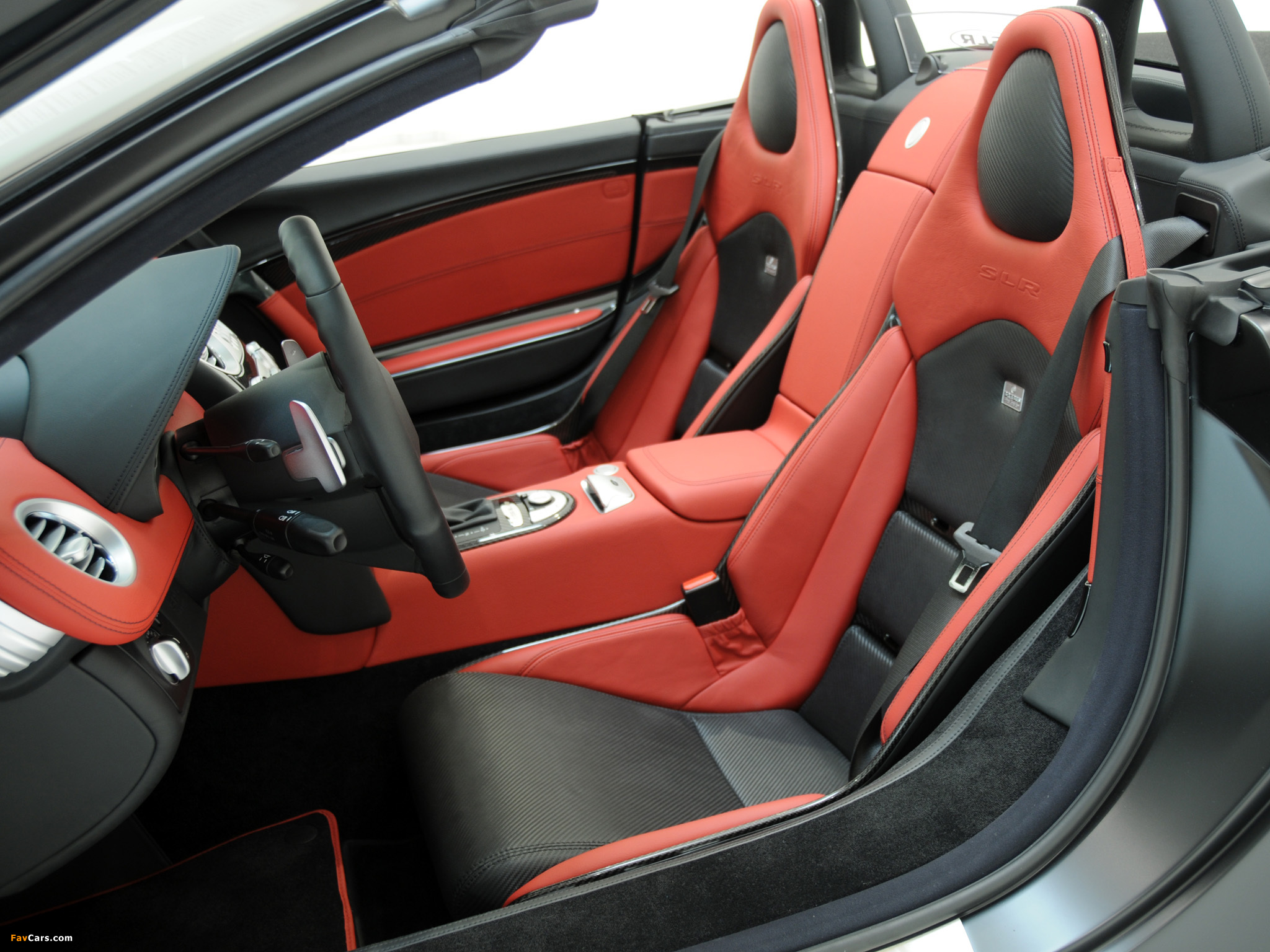 Pictures of Brabus Mercedes-Benz SLR McLaren Roadster (R199) 2008 (2048 x 1536)