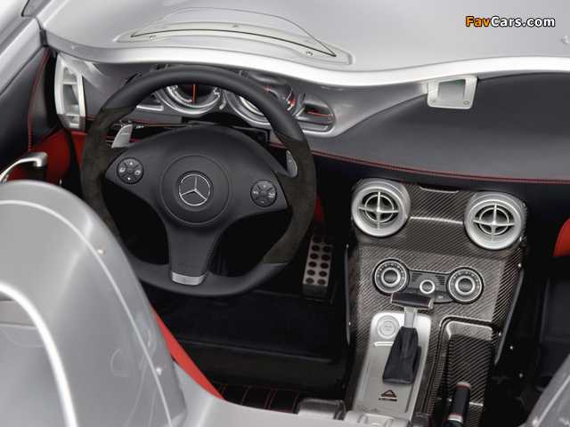 Pictures of Mercedes-Benz SLR McLaren Stirling Moss (Z199) 2009 (640 x 480)