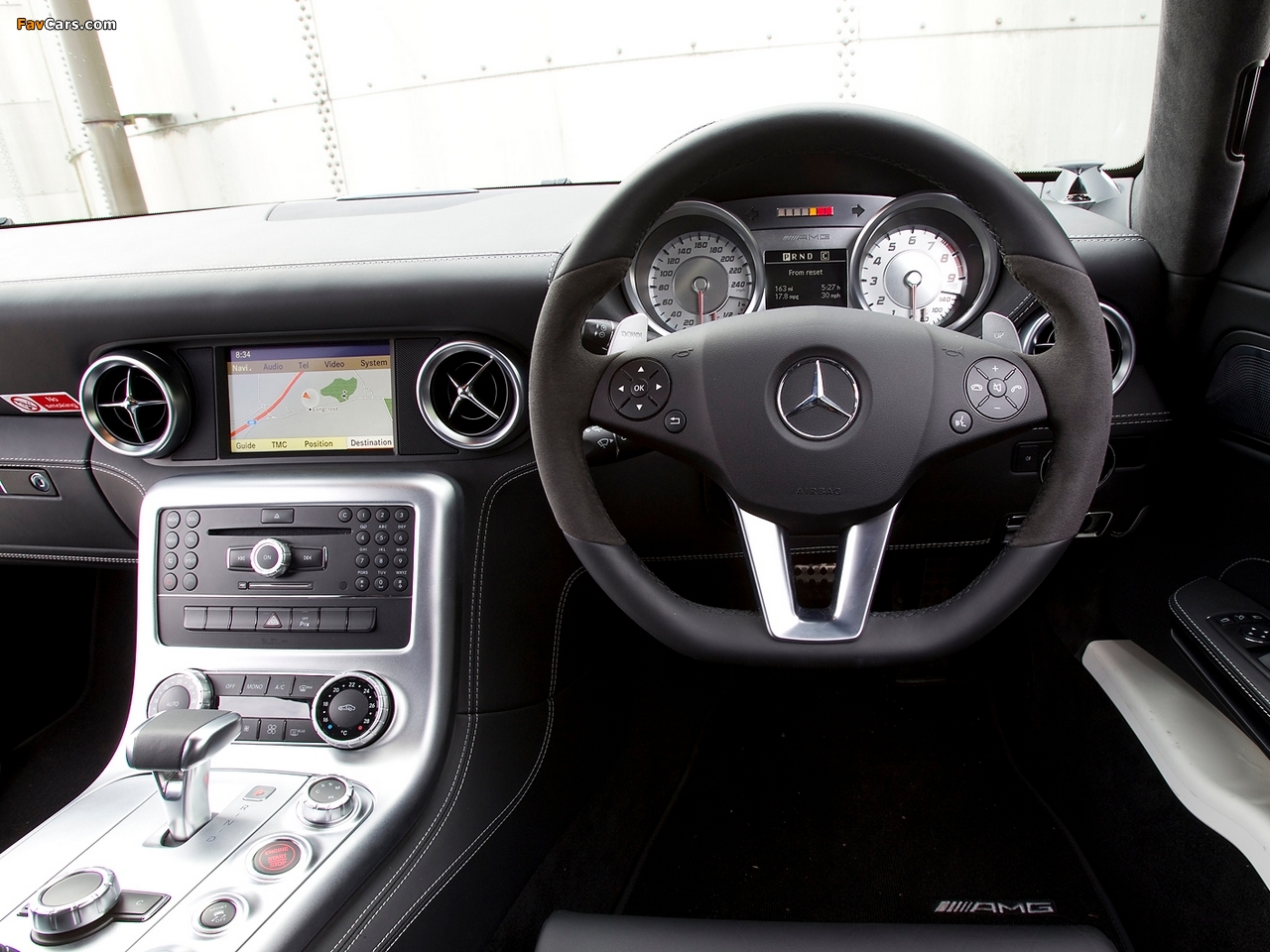 Images of Mercedes-Benz SLS 63 AMG UK-spec (C197) 2010 (1280 x 960)