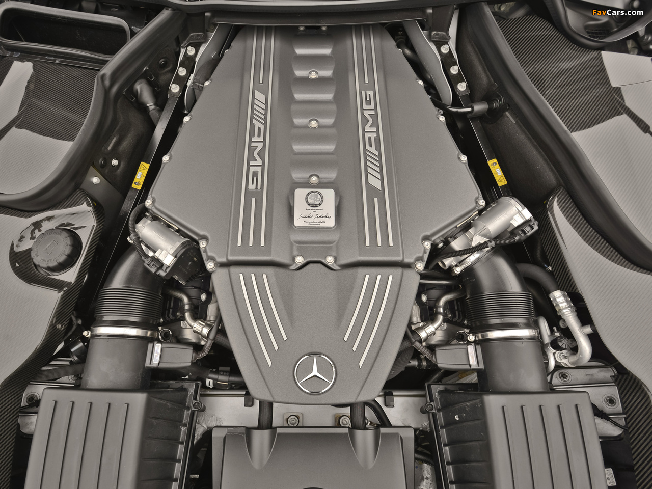 Images of Mercedes-Benz SLS 63 AMG GT US-spec (C197) 2012 (1280 x 960)