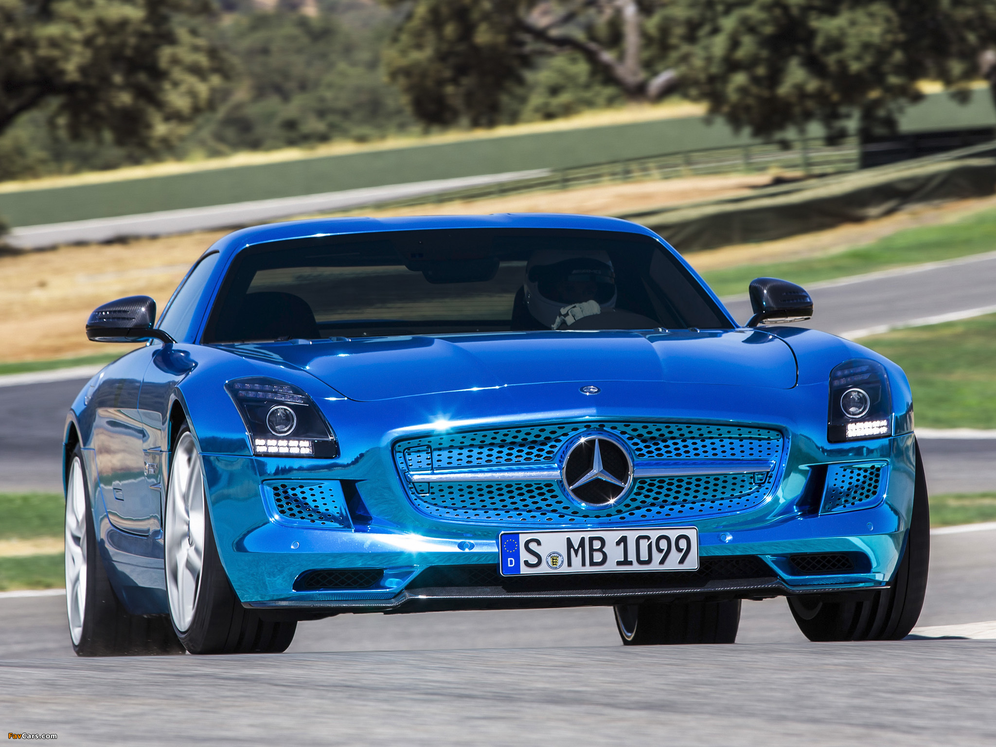 Images of Mercedes-Benz SLS AMG Electric Drive (C197) 2013 (2048 x 1536)