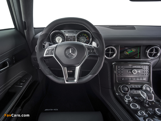 Images of Mercedes-Benz SLS AMG Electric Drive (C197) 2013 (640 x 480)