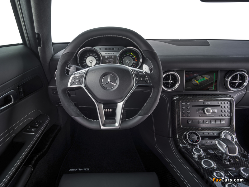 Images of Mercedes-Benz SLS AMG Electric Drive (C197) 2013 (800 x 600)