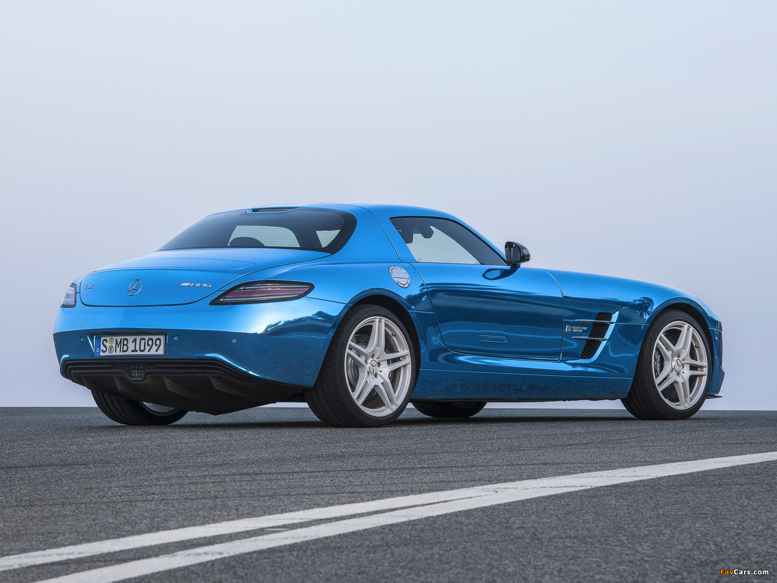 Images of Mercedes-Benz SLS AMG Electric Drive (C197) 2013 (1600 x 1200)