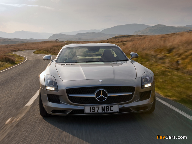 Mercedes-Benz SLS 63 AMG UK-spec (C197) 2010 images (640 x 480)